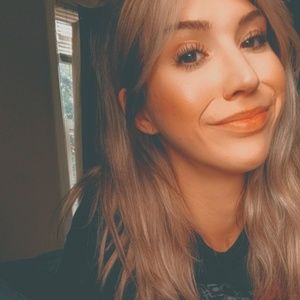 Meet your Posher, Jilliane